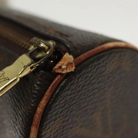 LOUIS VUITTON Monogram Papillon Pouch LV Auth 136696 - Picture 13 of 16